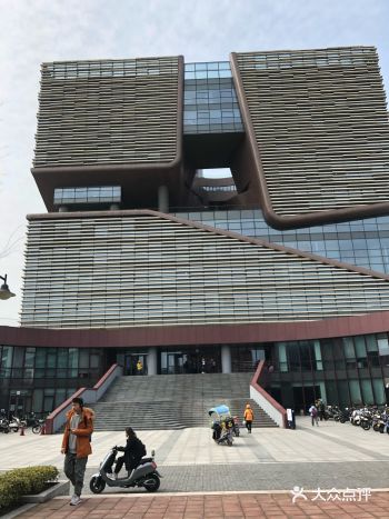 苏州园区独墅湖西交利物浦大学