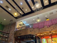 -香巴拉云南餐厅(华莱坞店)