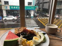 -高雄佳适旅舍-六合馆