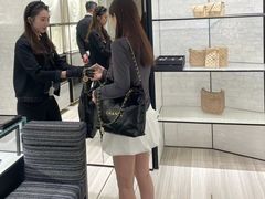 -聚云奢二手奢侈品黄金手表包包回收·中古店(三里屯总店)