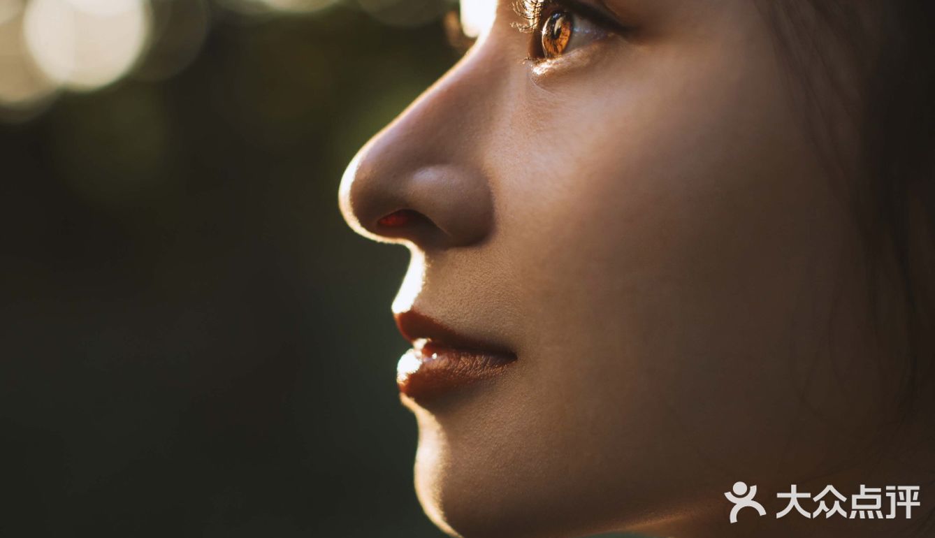 绝美侧脸 只有上海能拍到的唯美光影