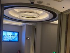 -浅深(世茂滨江精品店)