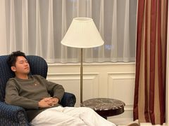 -深圳富苑皇冠假日套房酒店