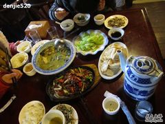 满桌的菜-河上轩(湖墅北路店)