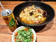 -万记麻辣烫国展总店