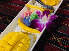芒果糯米饭-Tikky Cafe