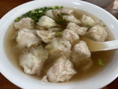 -张阿三馄饨店