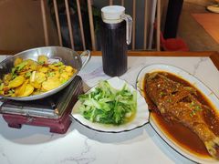 -小凤庭·地道湖北菜武昌鱼·藕汤(38年黄鹤楼店)