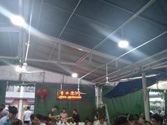 大堂-四川小胡子海鲜(丁村万人海鲜广场店)