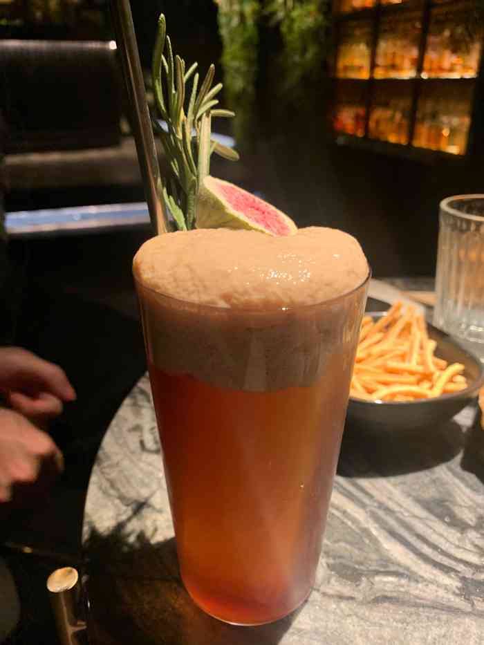 pluto(西水东店)-"刚好在附近 找个地方喝点东西～书店门面.