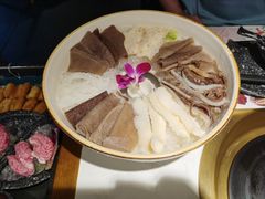川门毛肚七绝-新哥老官·畅吃123·美蛙世界(中航城君尚购物中心店)