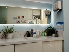 -极光口腔·矫正种植修复(锦江店)
