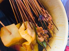 -拈签一笑黄牛肉辣卤串串