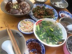 -杨三娘跷脚牛肉(羊子山西路店)
