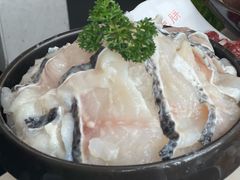 -左庭右院鲜牛肉火锅(浦江欢乐颂店)