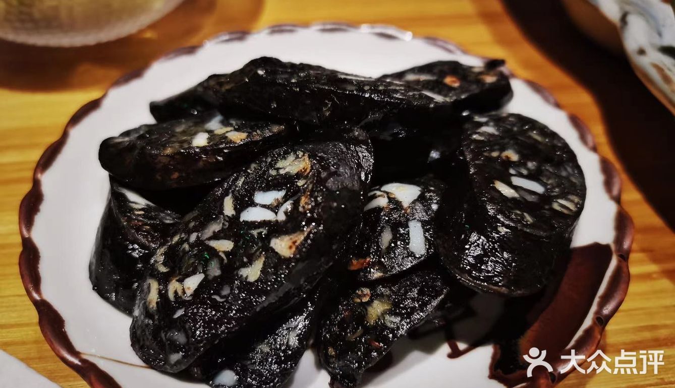 坐标：上海商城1楼，位置还是比较好找的