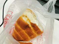 奶油牛角面包-新侨三宝乐面包店(崇文门店)