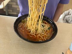 -小雅辣面馆