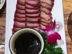 德宏芭蕉烤肉-老滇山寨•云南特色菜•地方菜•民族风情歌舞表演(金碧店)