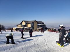 -中旅松花湖滑雪场