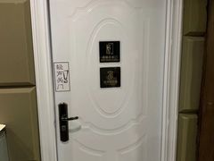 -轻学24小时自习室