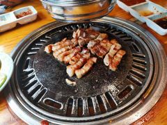 -唯成•韩国炭火烤肉 유성고기