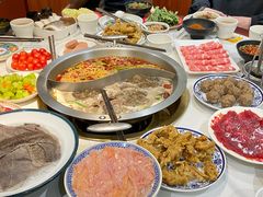 -沸炉重庆老火锅(军事博物馆店)