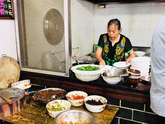-肖娭毑老面馆(自然岭路店)