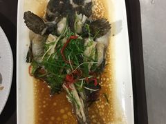 -胡桃里音乐餐厅(陶溪川店)(川湘赣菜·世界百大酒庄直供红酒·音乐表演)