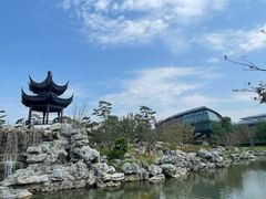 -上海滴水湖皇冠假日酒店