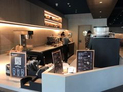 -瑞幸咖啡(巴黎春天陕西路店)
