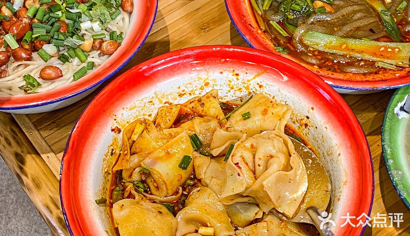 杭州西湖边1元1签的串串香🔥还有巨好吃绿豆冰汤圆[流泪]