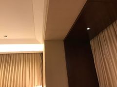 -上海龙之梦万丽酒店