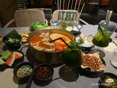 -罗勒家·养生火锅· Bistro(大望路店)