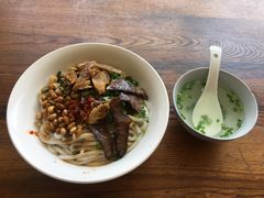 桂林卤菜米粉-牛八宝桂林米粉(八里庄店)