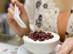紅豆雙皮奶-义顺牛奶公司(新马路老店)