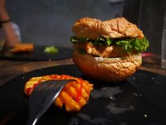 -HIGH FIVE哈福手工汉堡(桂林路店)