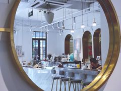 -Fridi Patisserie Cafe