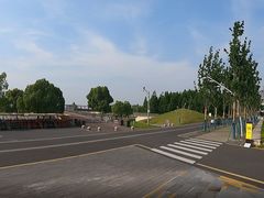 -南京眼步行桥