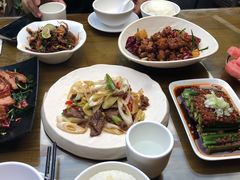 -隔壁老王·家常云南菜(花巷店)