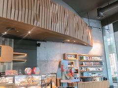 面包甜点陈列柜-星巴克臻选(深圳嘉里建设广场店)