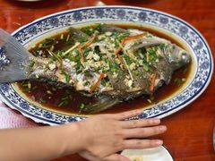 -芦茨金富饭庄·25年老字号·专做稻草鸡