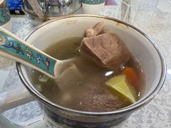-汗腾格里·风味餐厅(新疆驻京办店)