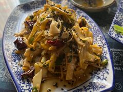 -蜗牛小馆醉乡民谣云南菜(惠新西里店)