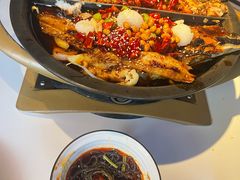 -鸣记脆皮烤鱼·海鲜烤鱼(三八广场店)