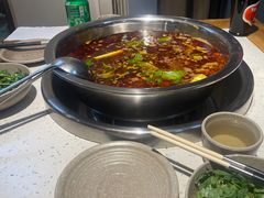 -肖肖酸萝卜鱼火锅(总店)