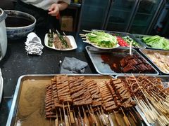 -八一路好吃街(雨田商务大厦店)