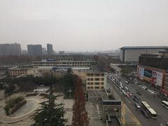 -西安大雁塔科技大学地铁站亚朵酒店