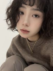 -东秀护肤造型