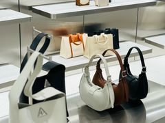 -CHARLES & KEITH(青岛万象城店)